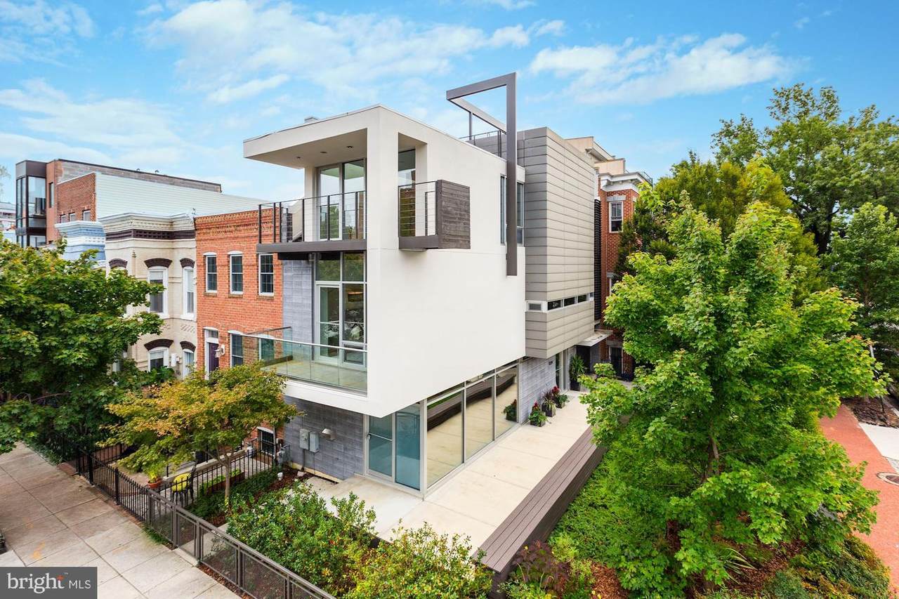 1024 W Street - Photo 1