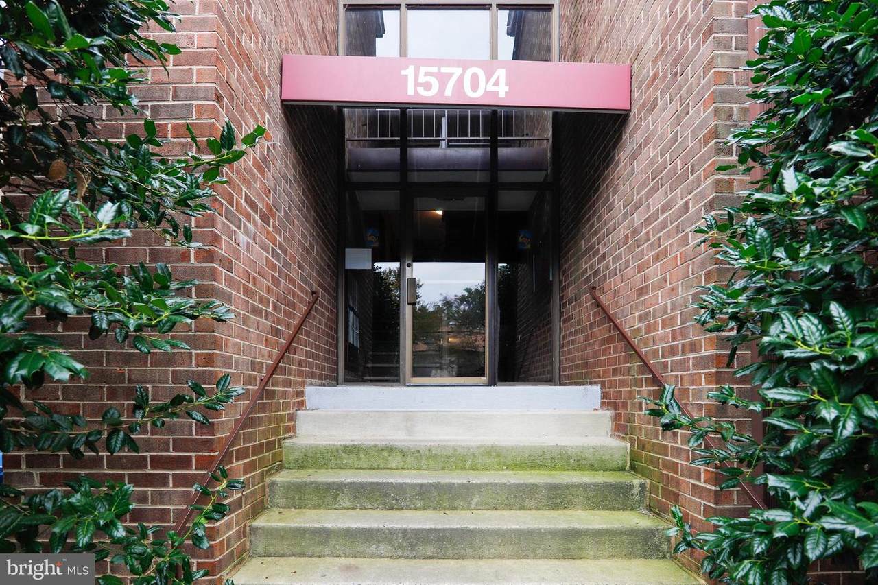 15704 Dorset Road - Photo 1