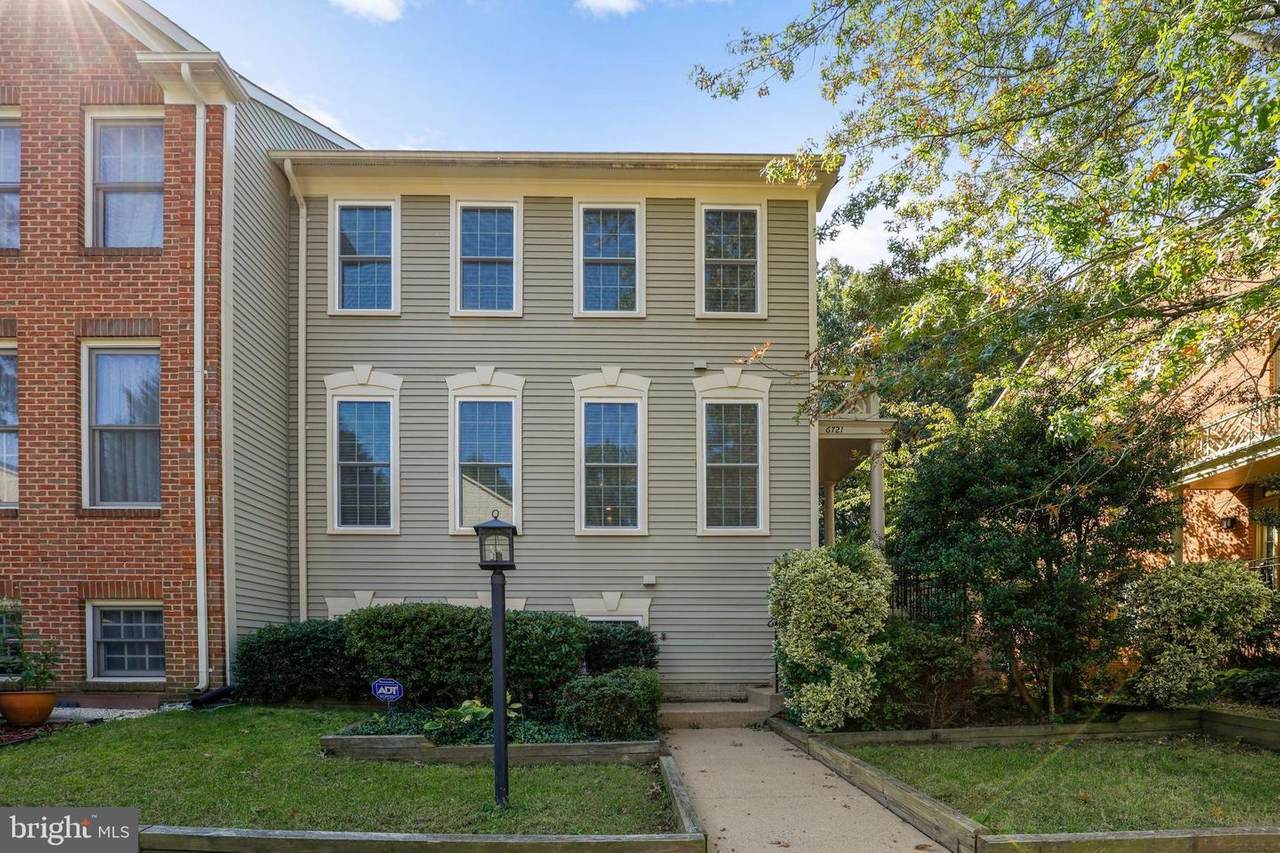 6721 Royal Thomas Way - Photo 1