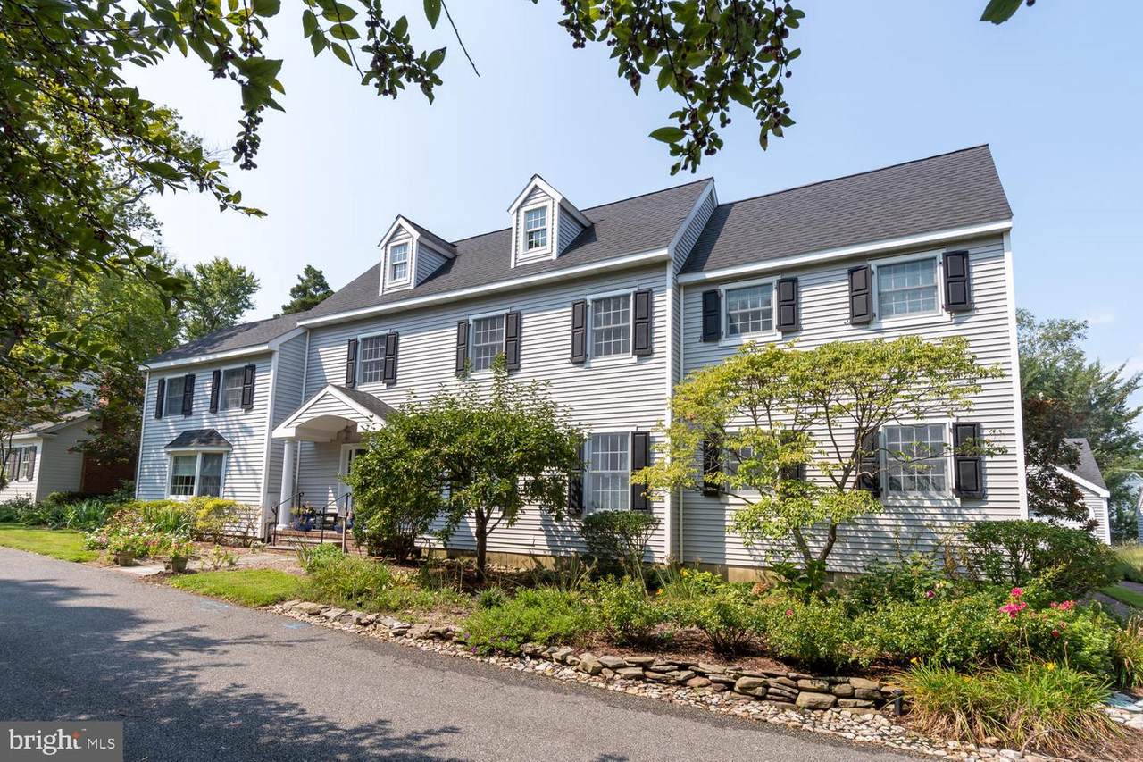 105 Jefferson Street - Photo 1