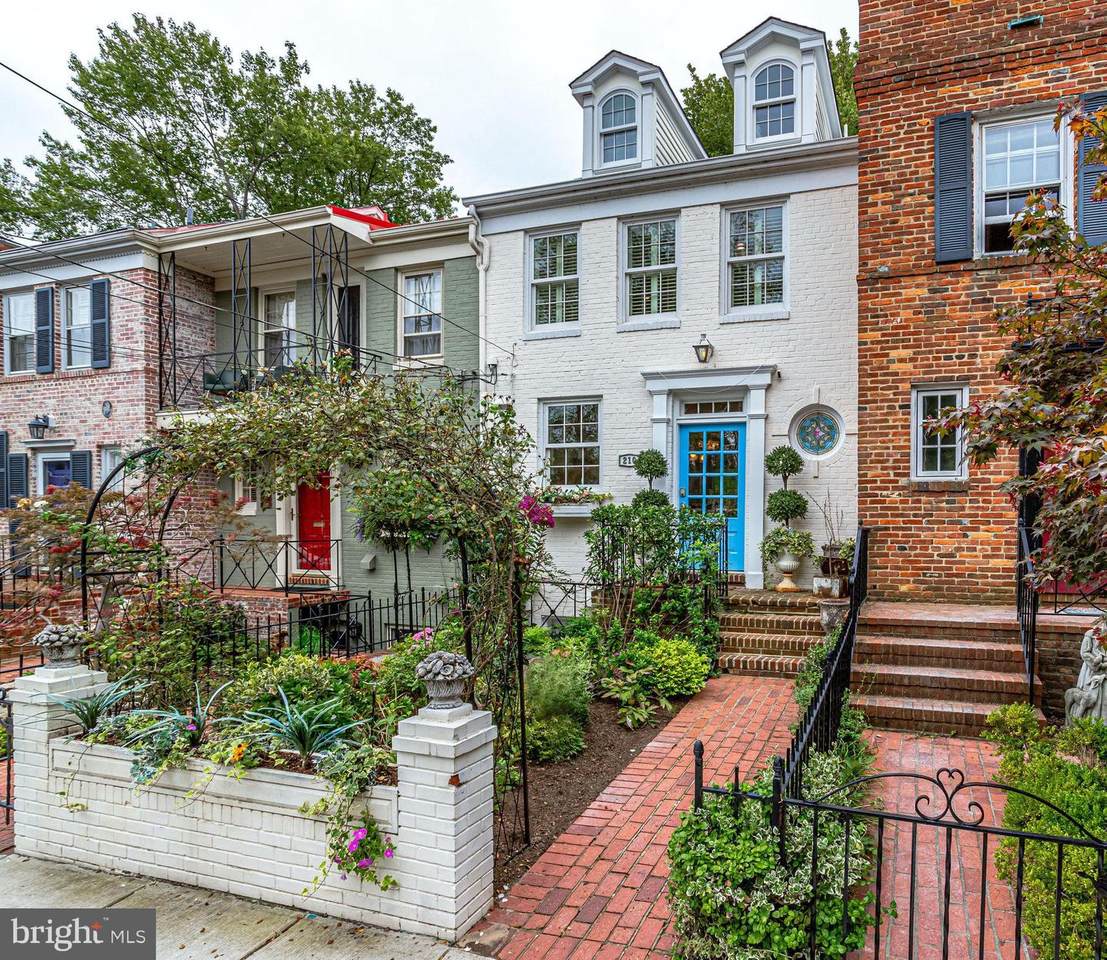 210 Jefferson Street - Photo 1