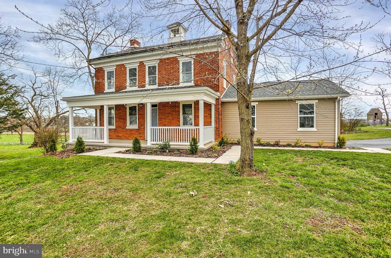 625 Pleasant Avenue - Photo 1