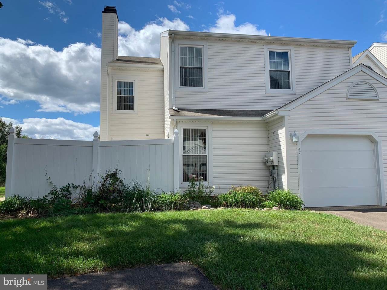 67 Portsmouth Court - Photo 1