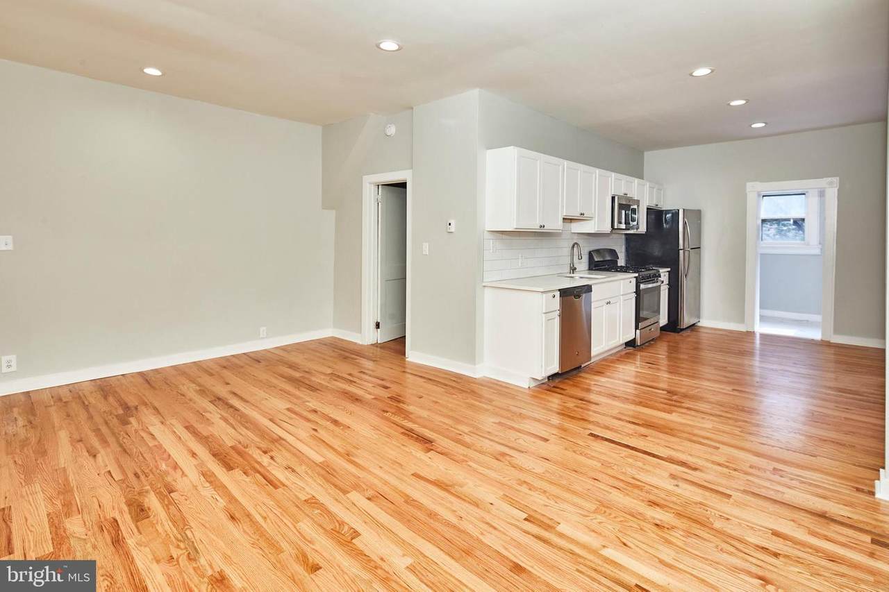 709 19TH Street - Photo 1