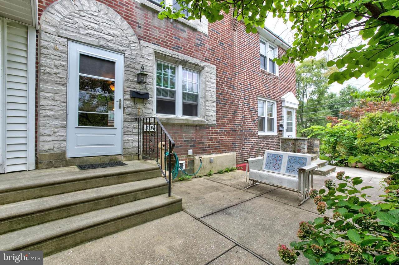5352 Brittany Drive - Photo 1