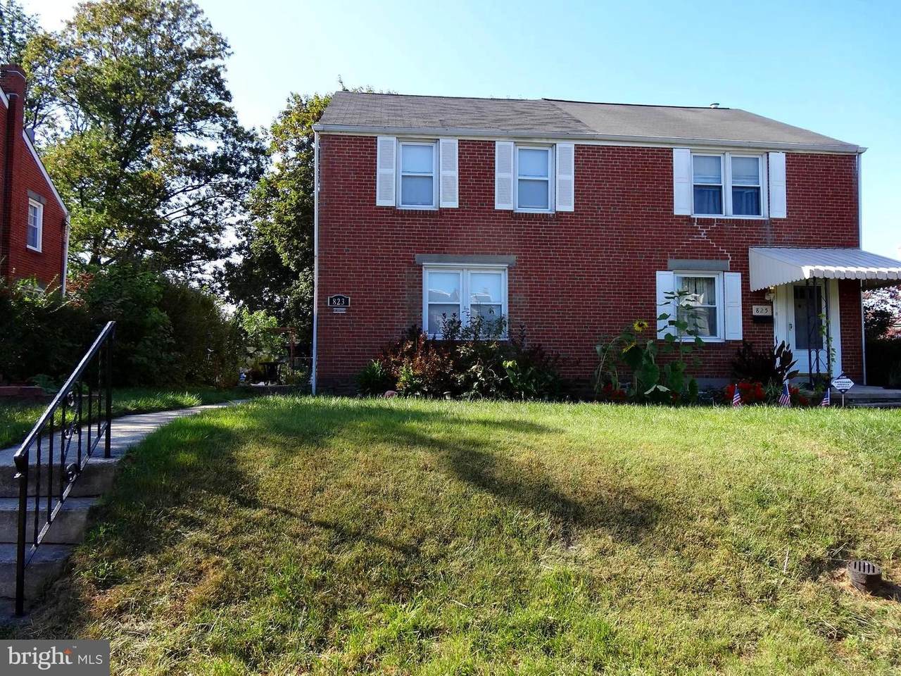 823 Noble Street - Photo 1