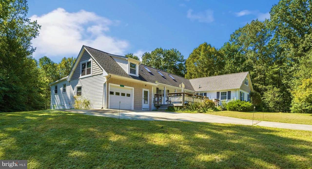17519 Teagues Point Road - Photo 1