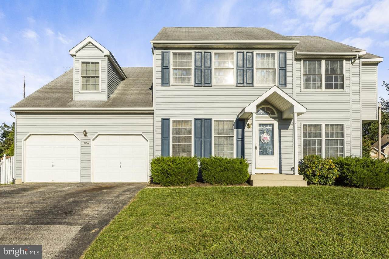 124 Sunset Drive - Photo 1