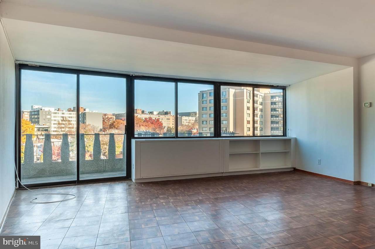 2510 Virginia Avenue - Photo 1