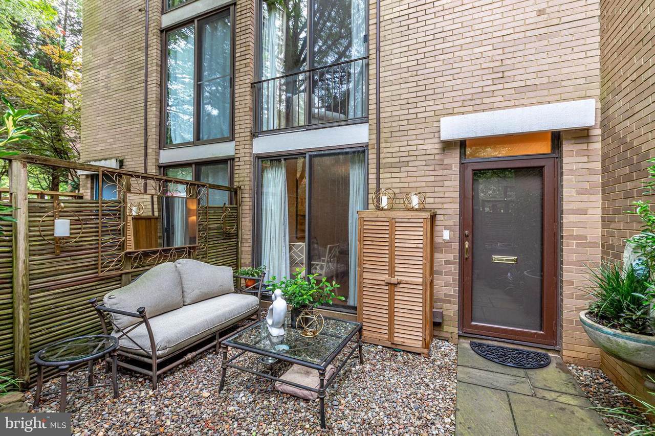 11465 Washington Plaza - Photo 1