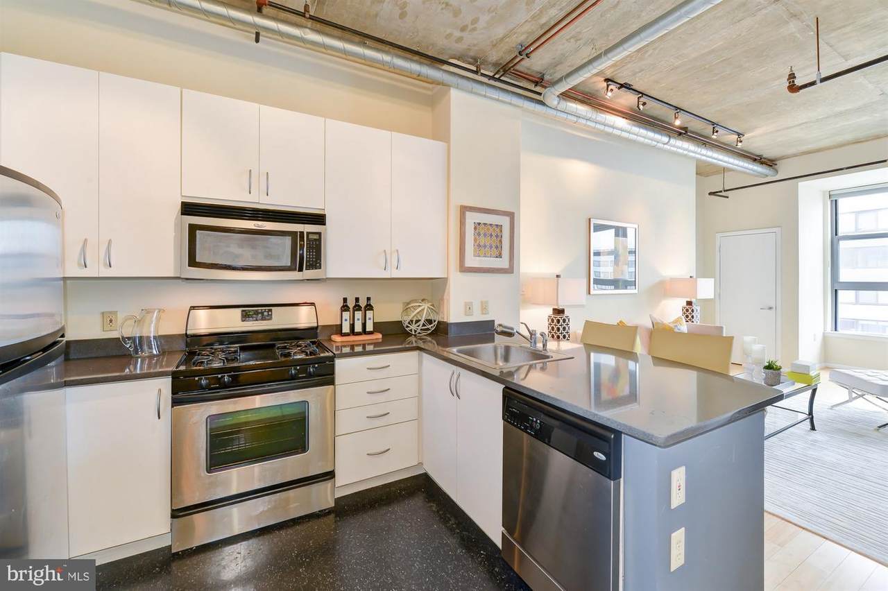 1300 N Street - Photo 1