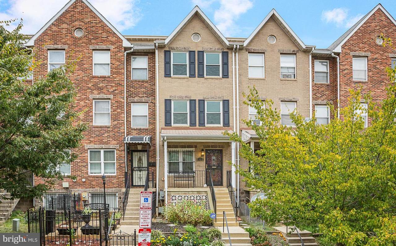 1311 Belmont Street - Photo 1