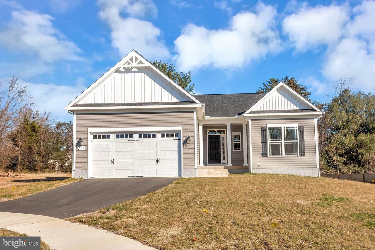 107 Ridgeway Street - Photo 1