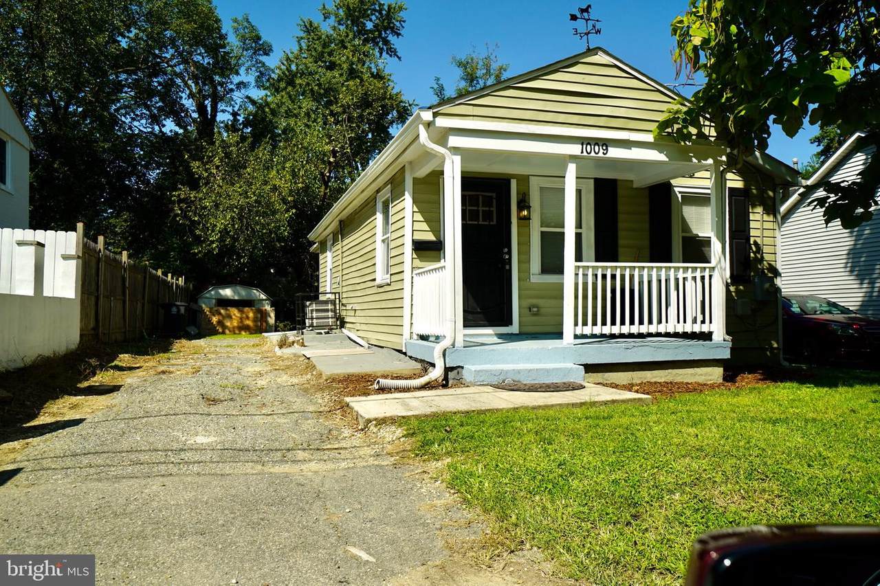 1009 Jansen Avenue - Photo 1