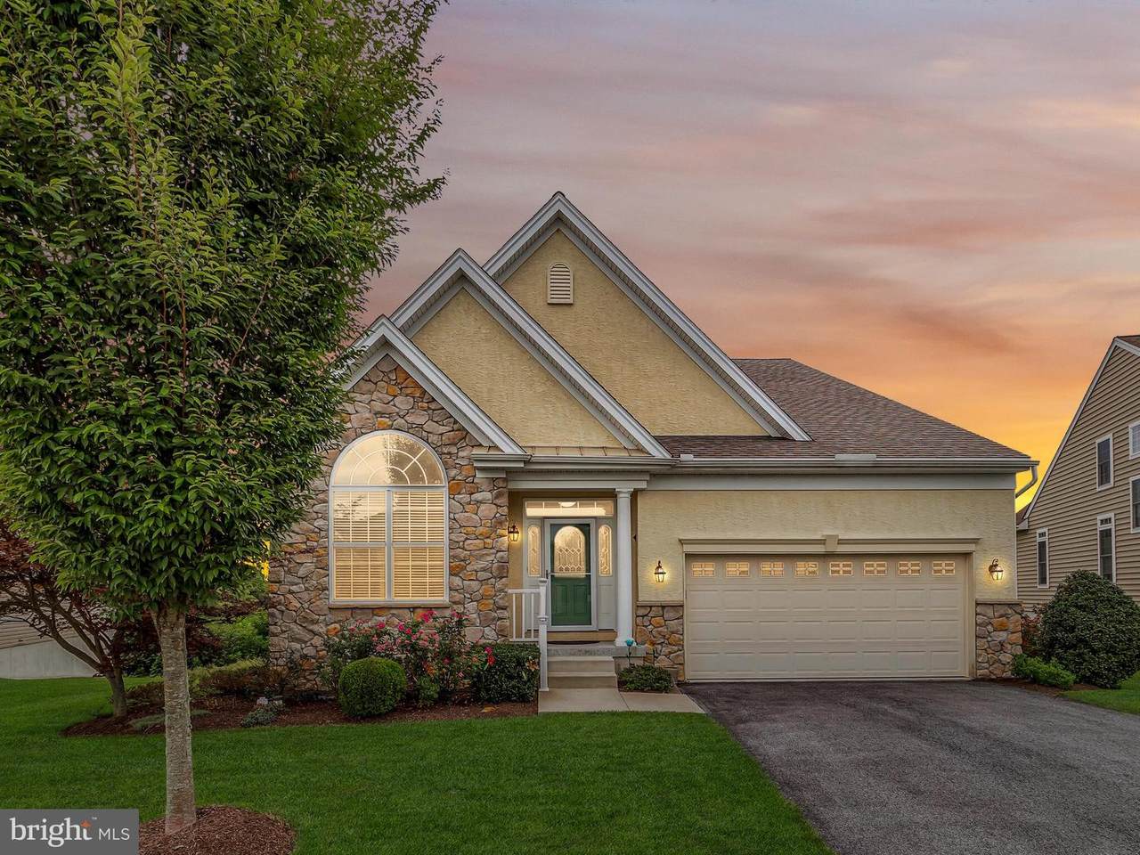 218 Hendrickson Lane - Photo 1