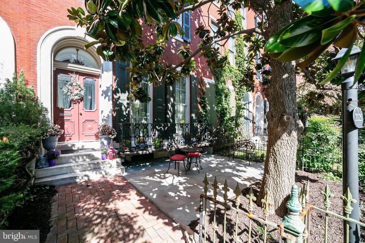 2125 Green Street - Photo 1