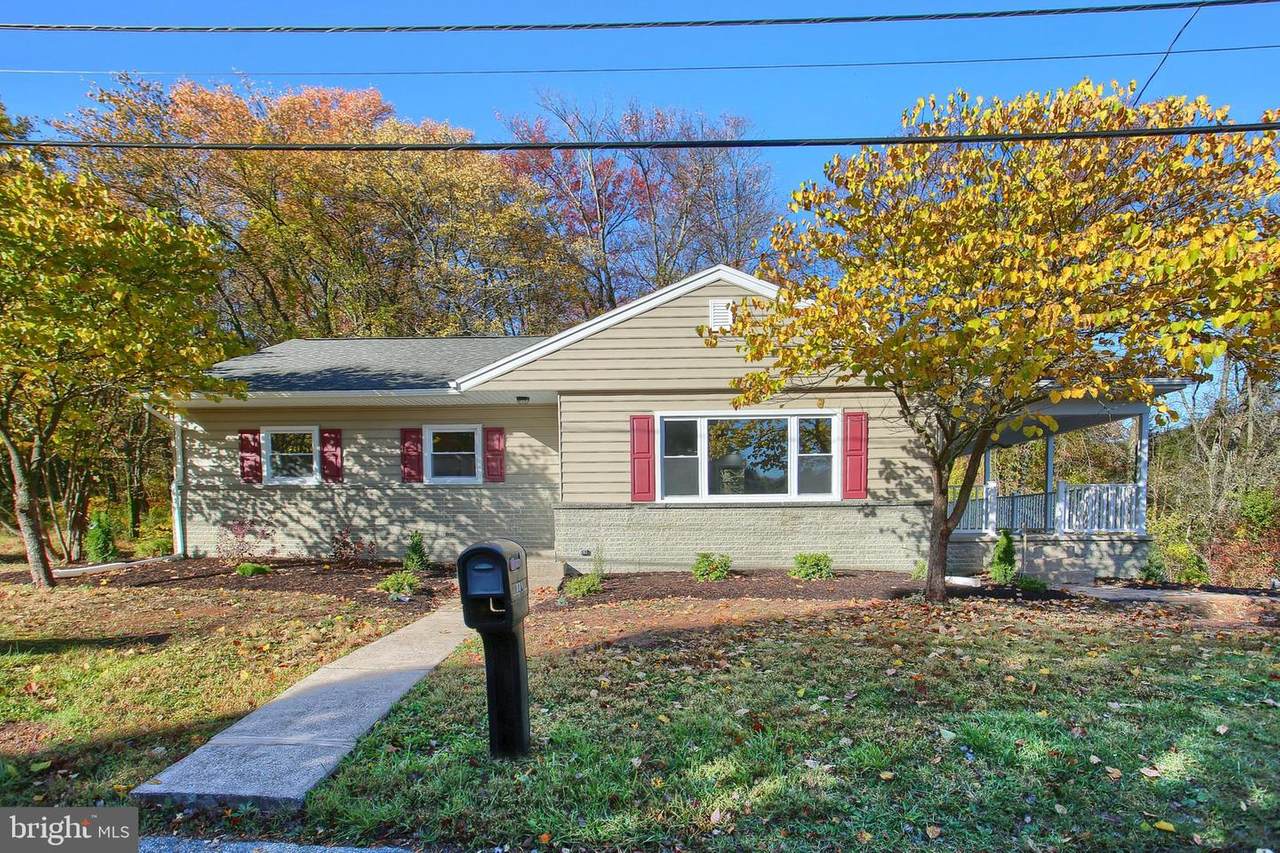 331 Lakewood Drive - Photo 1