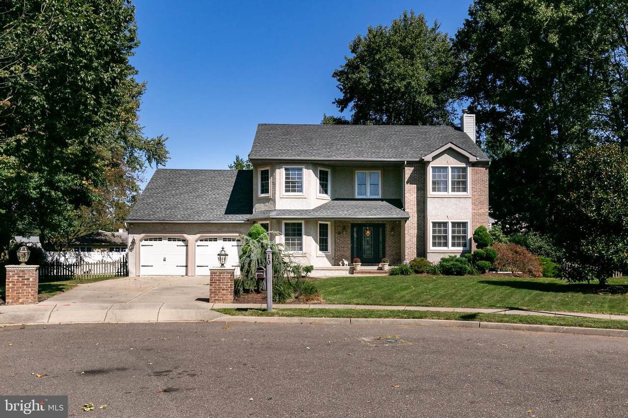 10 Bayberry Court - Photo 1