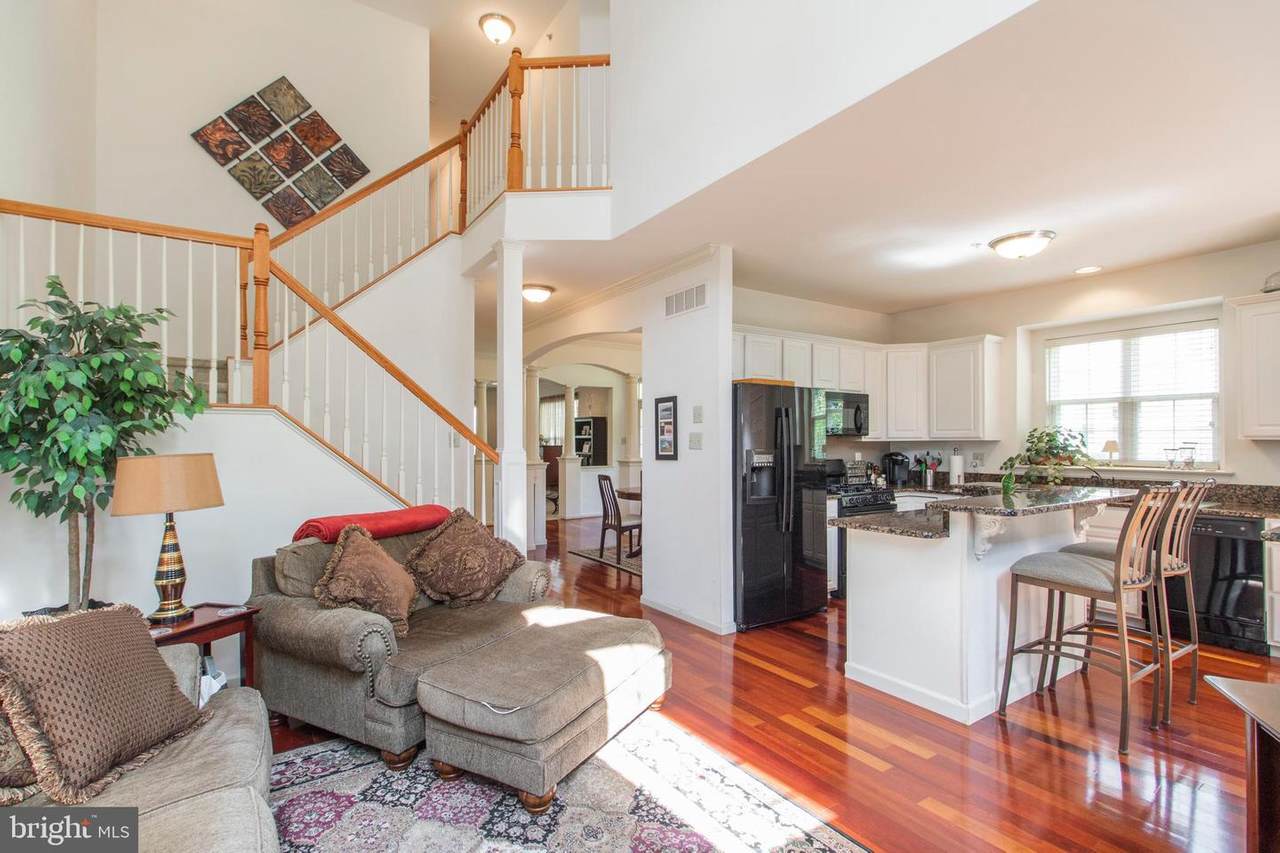 410 Rolling Hill Drive - Photo 1