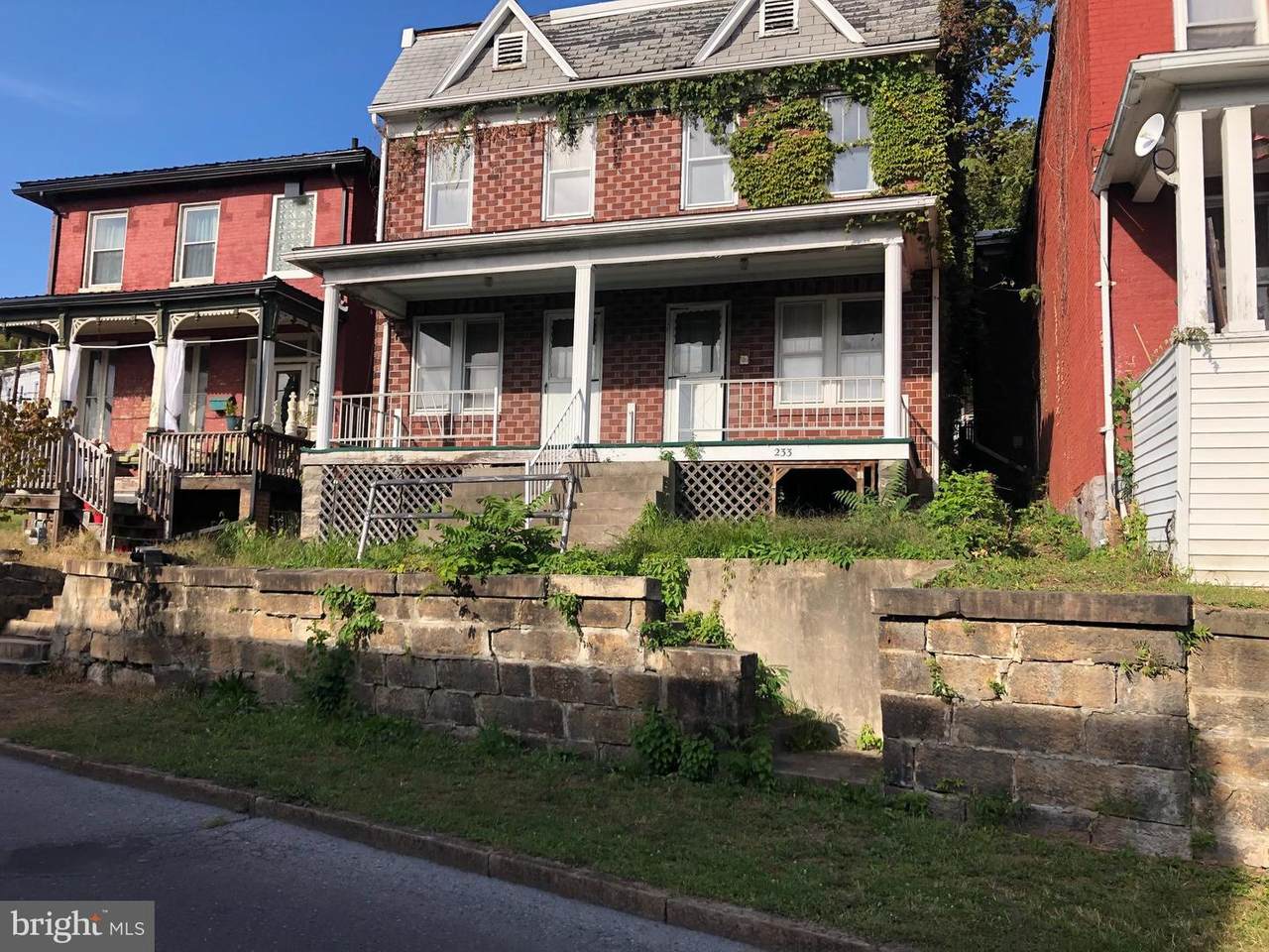 233-235 Columbia Street - Photo 1