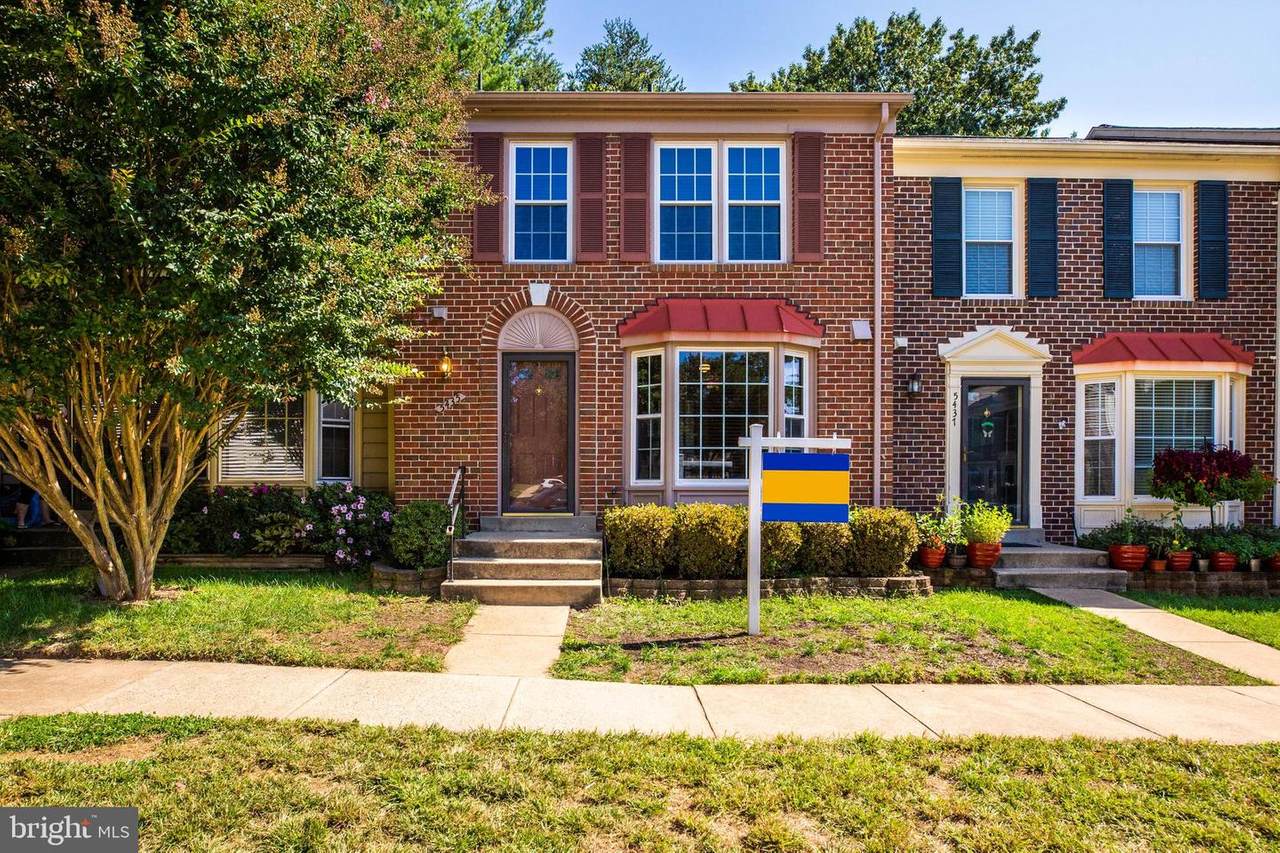 5435 New London Park Drive - Photo 1