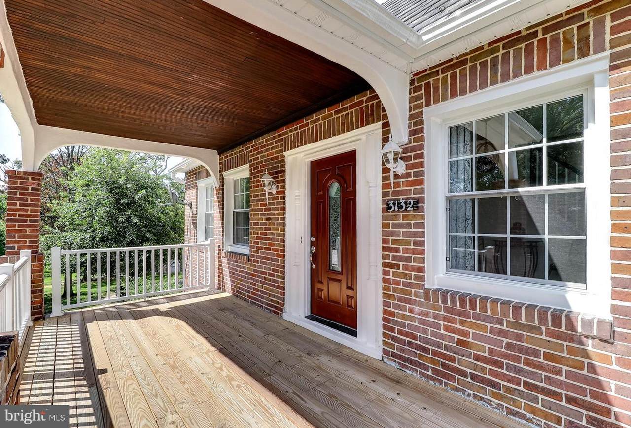 3132 Chesley Avenue - Photo 1