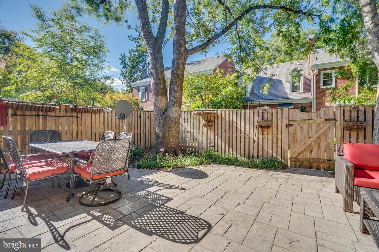 3007 Buchanan Street - Photo 1