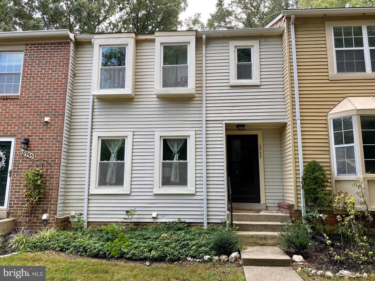 18753 Summer Oak Court - Photo 1