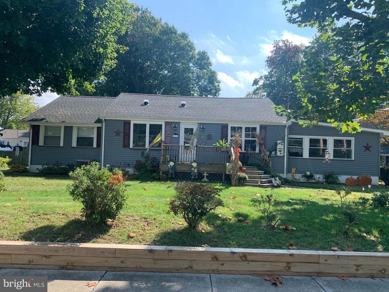 192 Salem Drive - Photo 1