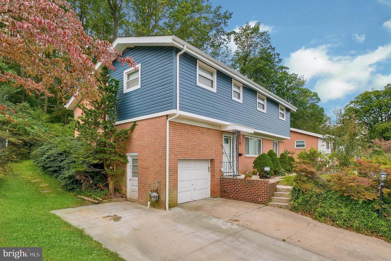 925 Cromwell Bridge Road - Photo 1