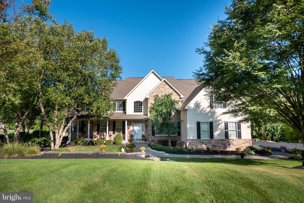 60 Woodside Drive - Photo 1