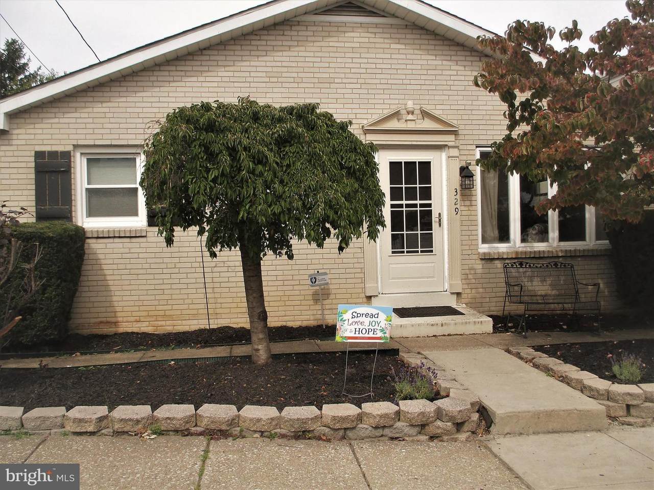 329 Hurst Street - Photo 1