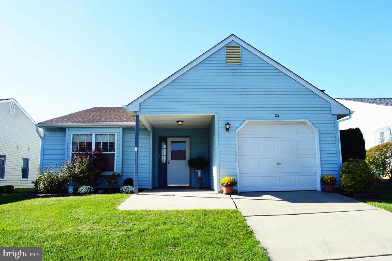 22 Cottage Lane - Photo 1