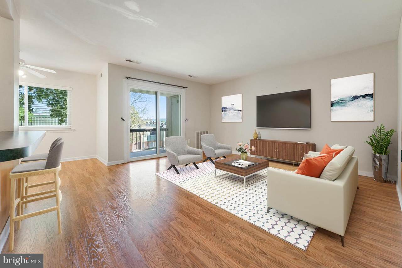 711 Meadowview Lane - Photo 1