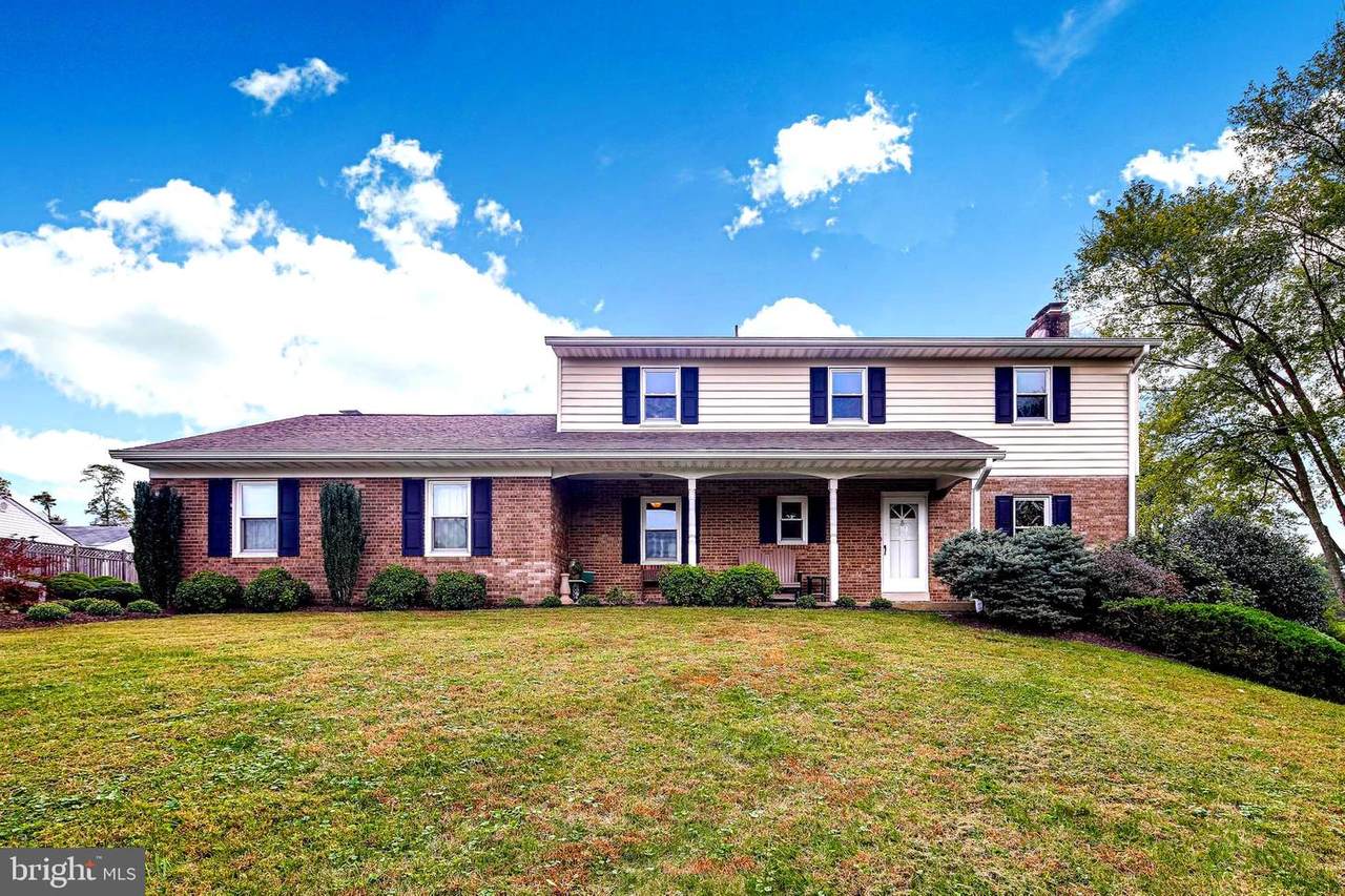 8704 Deanna Drive - Photo 1