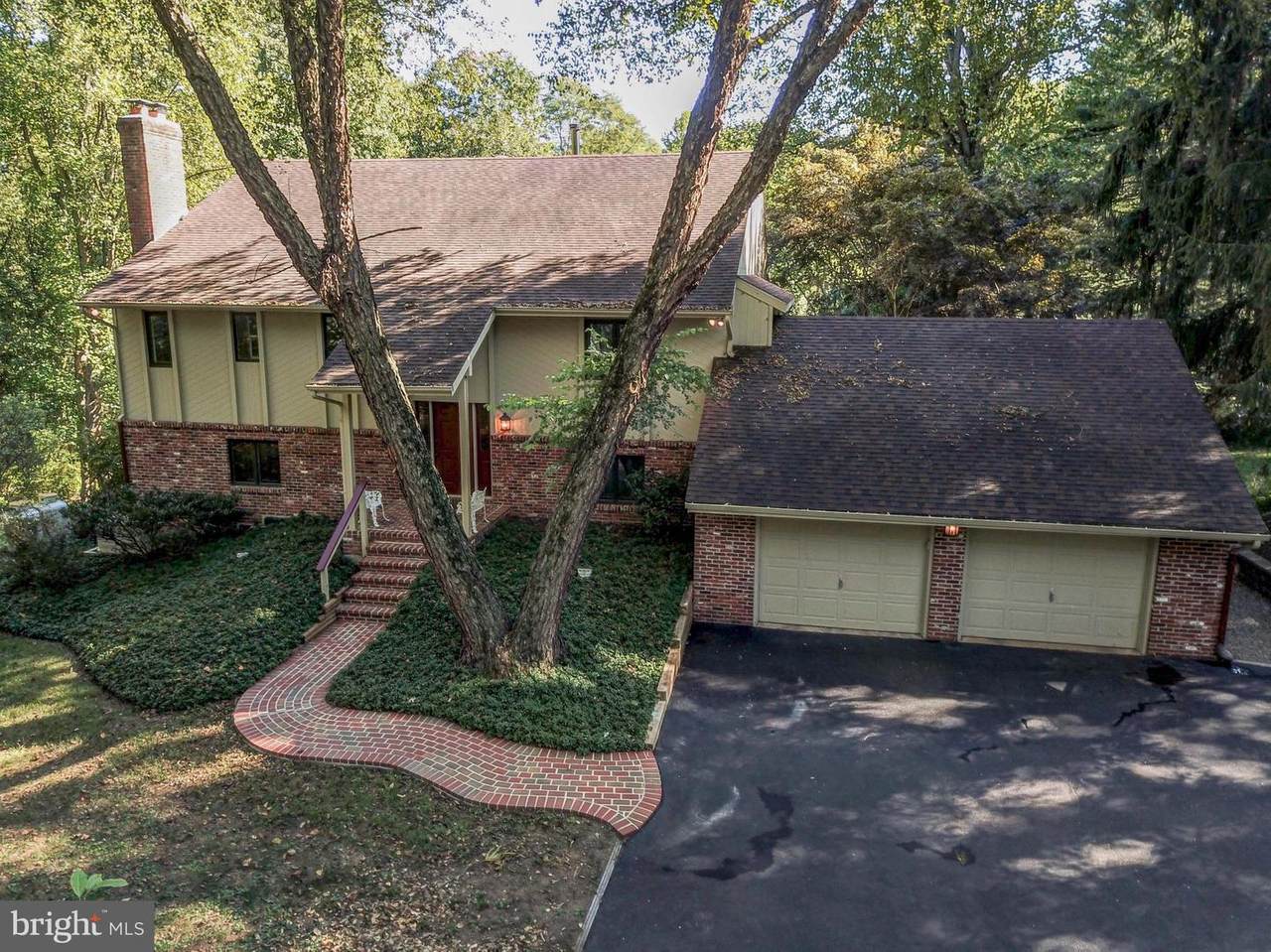 28 Hanover Drive - Photo 1