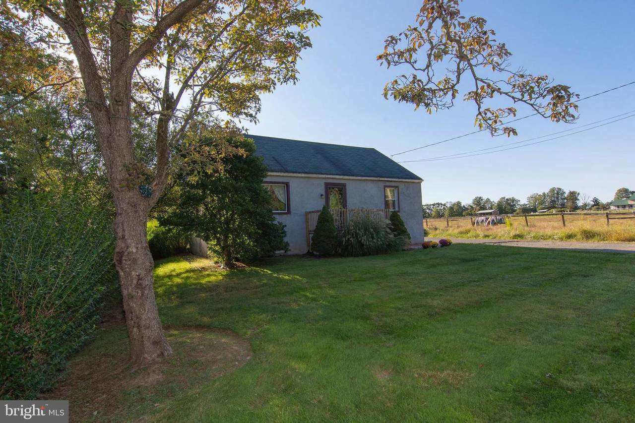 955 Croton Road - Photo 1