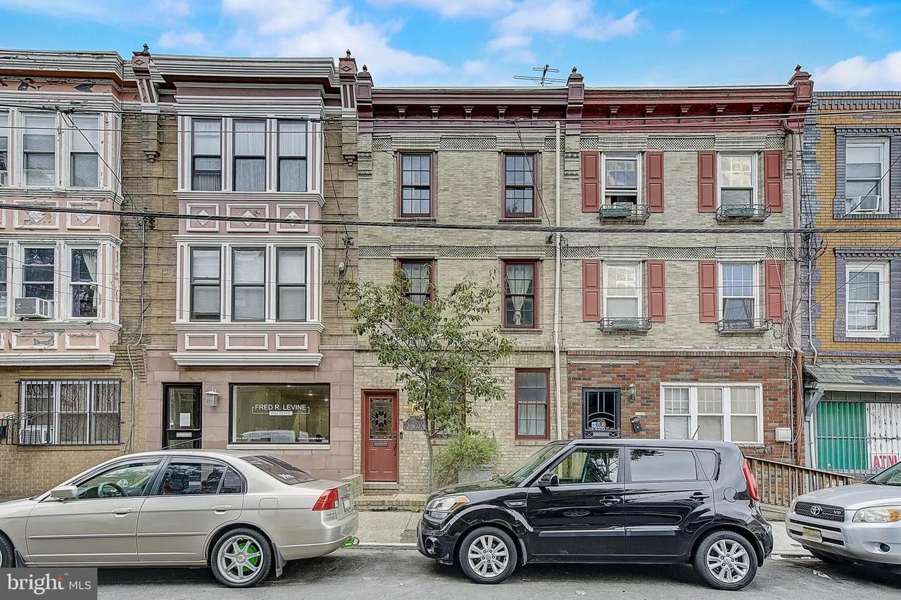 1438 8TH Street - Photo 1