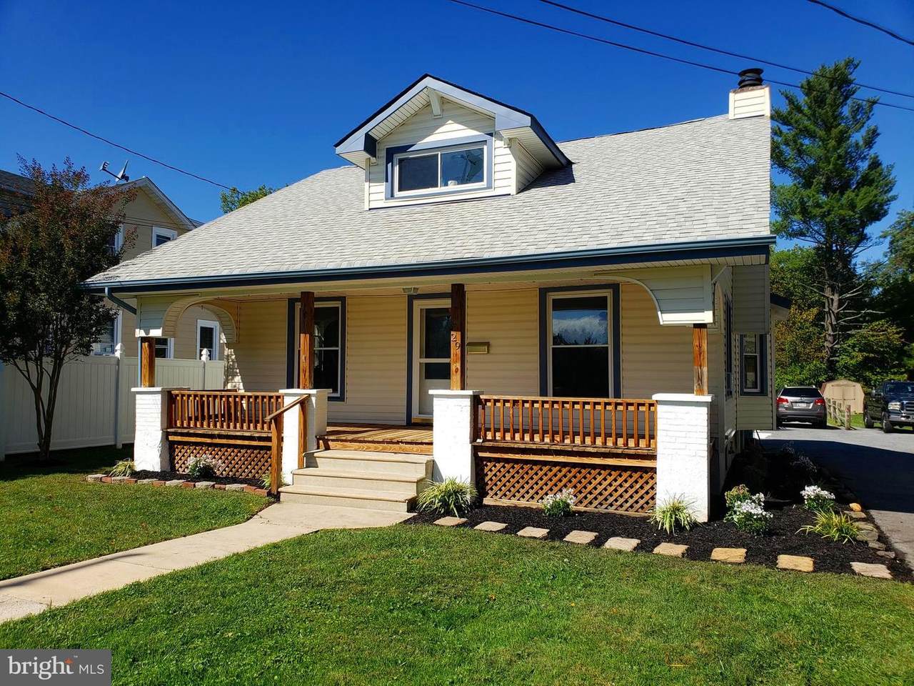 29 Chatsworth Avenue - Photo 1