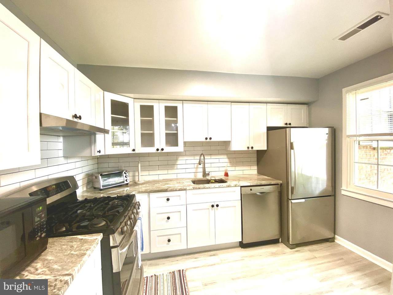 724 Quince Orchard Boulevard - Photo 1