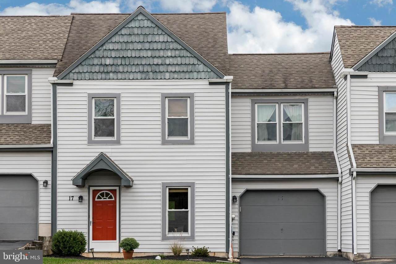 17 Saddlebrook Lane - Photo 1