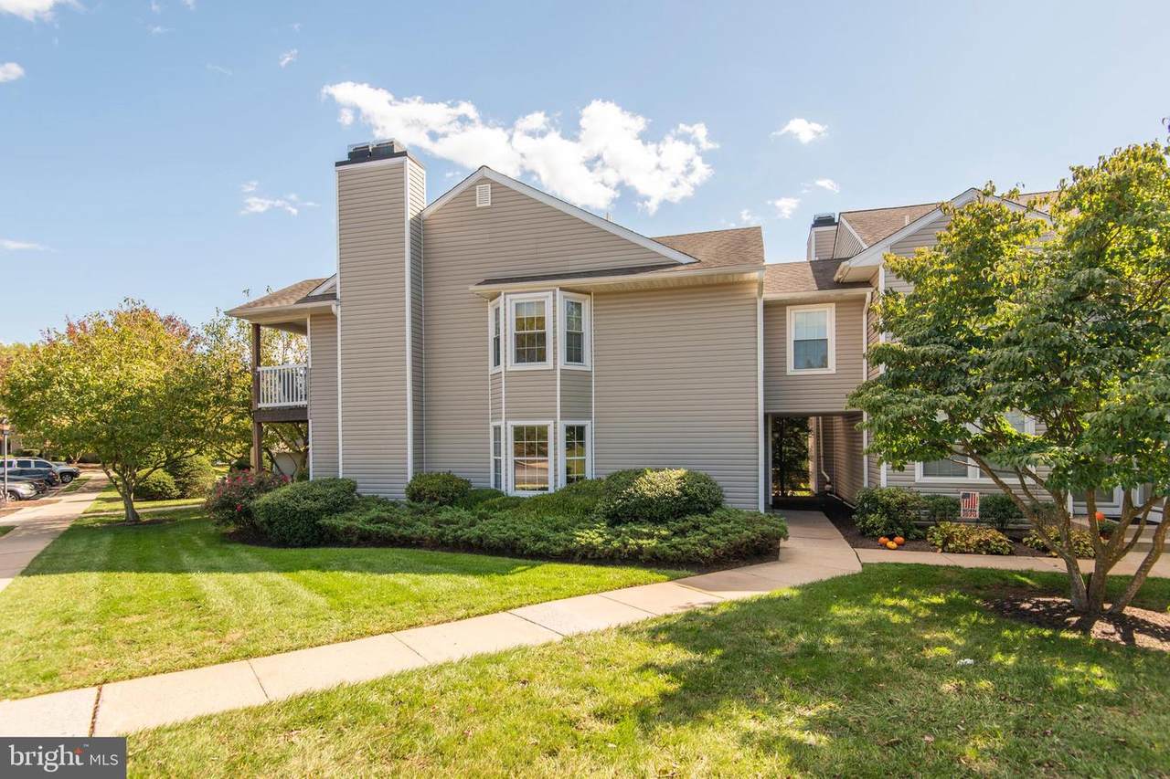 802 Reading Court - Photo 1