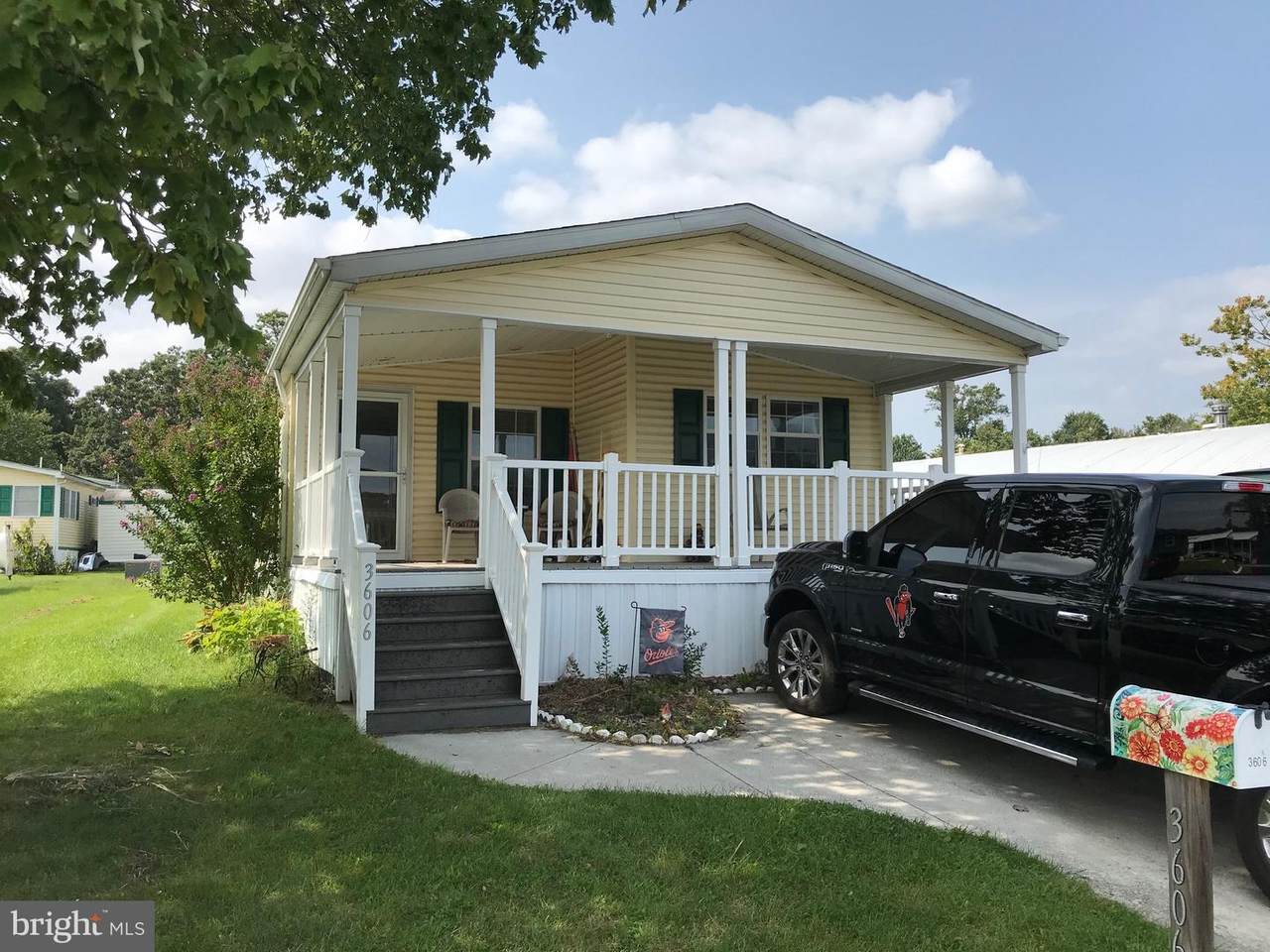 3606 Dahlia Lane - Photo 1