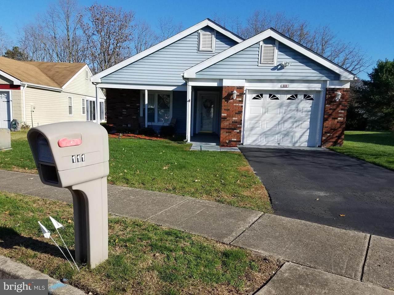 111 Buckingham Drive - Photo 1