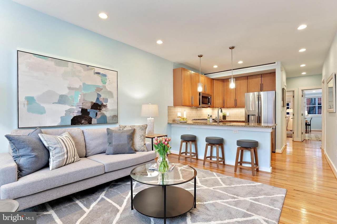 302 Todd Place - Photo 1