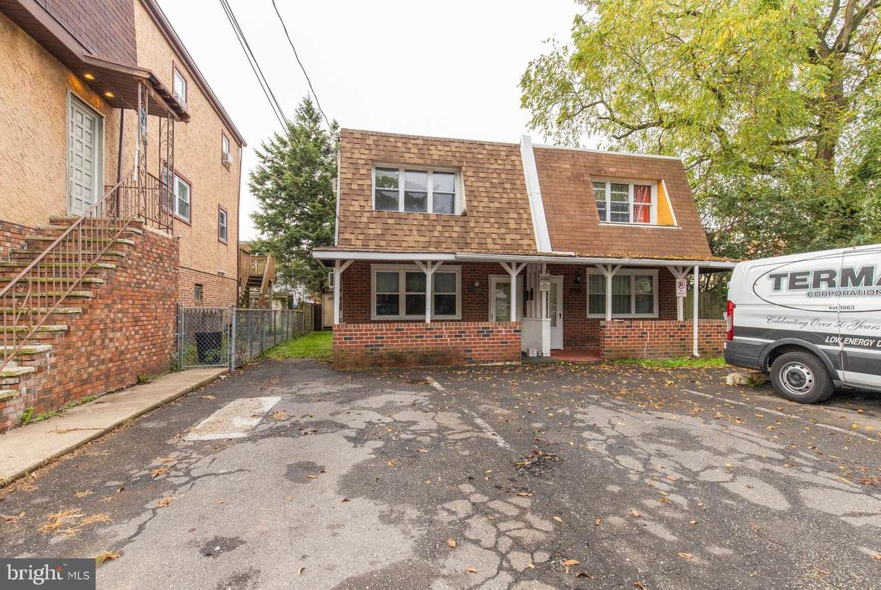 8013 Montague Street - Photo 1