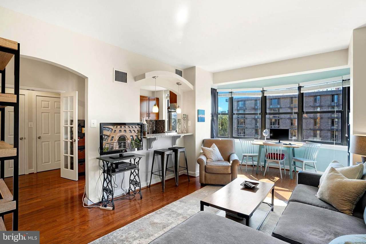 2515 K Street - Photo 1