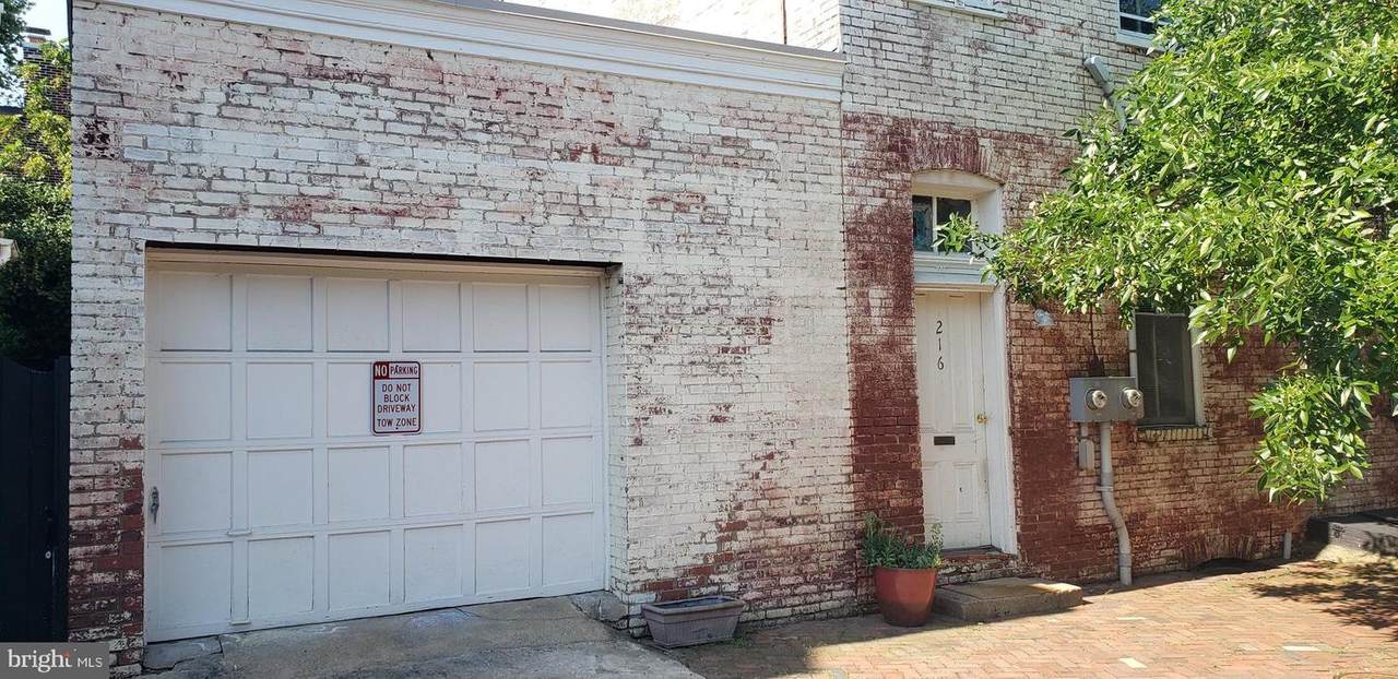 216 Duke Street - Photo 1