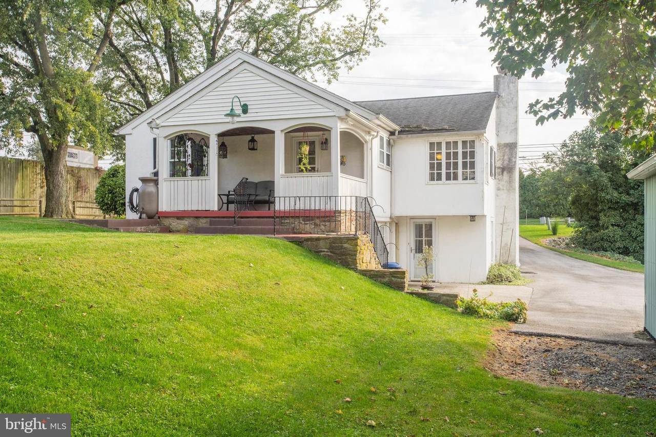 8943 Gap Newport Pike - Photo 1