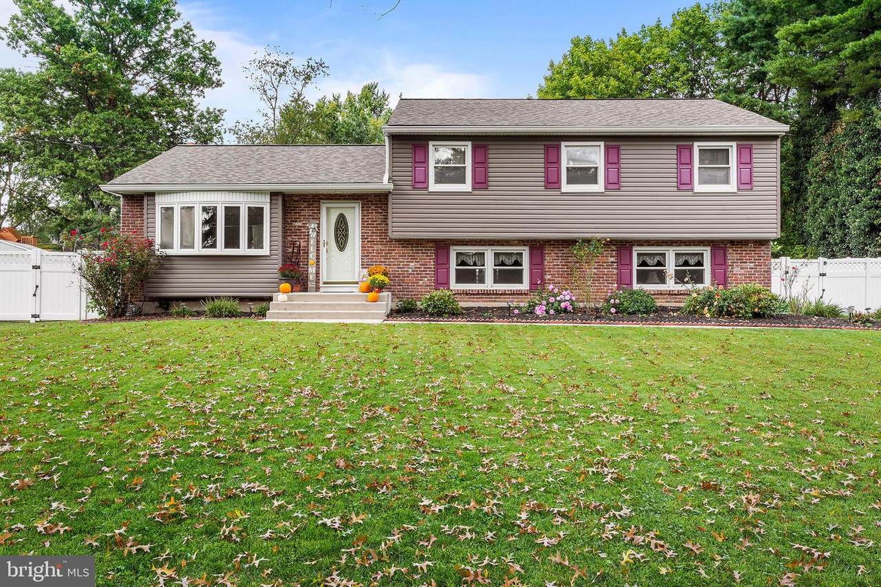 28 Bayberry Road - Photo 1